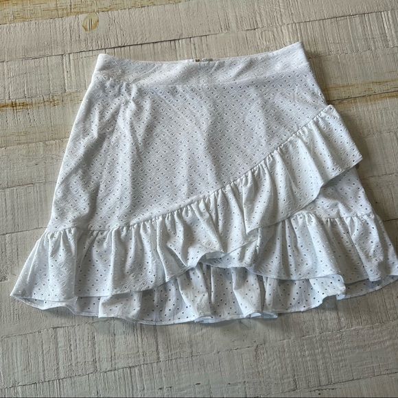 MICHAEL Michael Kors Dresses & Skirts - Michael Kors White Eyelet Ruffle Mini Skirt size Medium